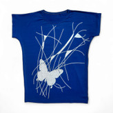 تیشرت زنانه سایز بزرگ نگین دار رنگ آبی درباری با طرح پروانه