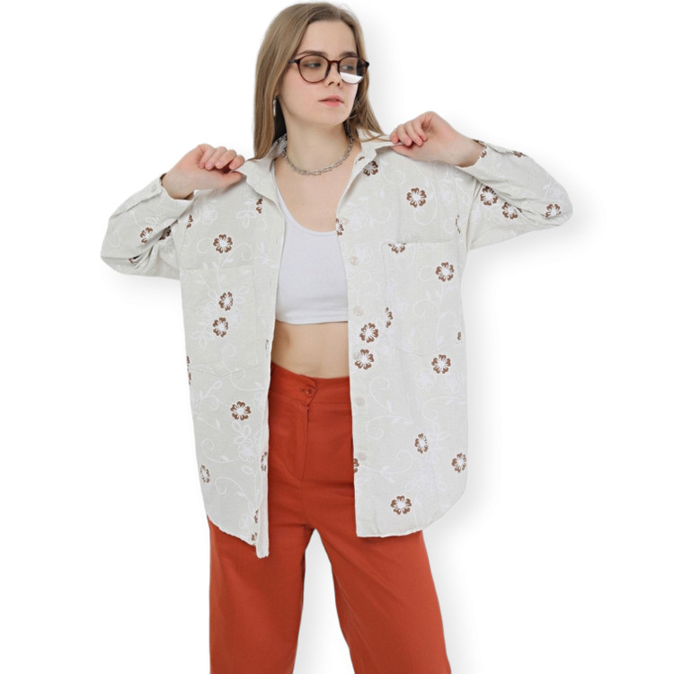 استایل شومیز زنانه Hellie کرم با گلهای قهوهای – مناسب بهار و تابستان