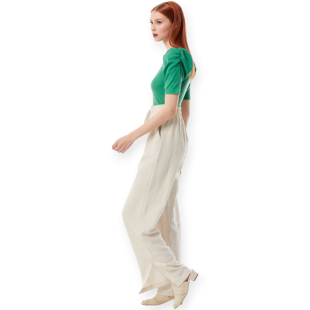 استایل تابستانی با شلوار لینن زنانه Reyon