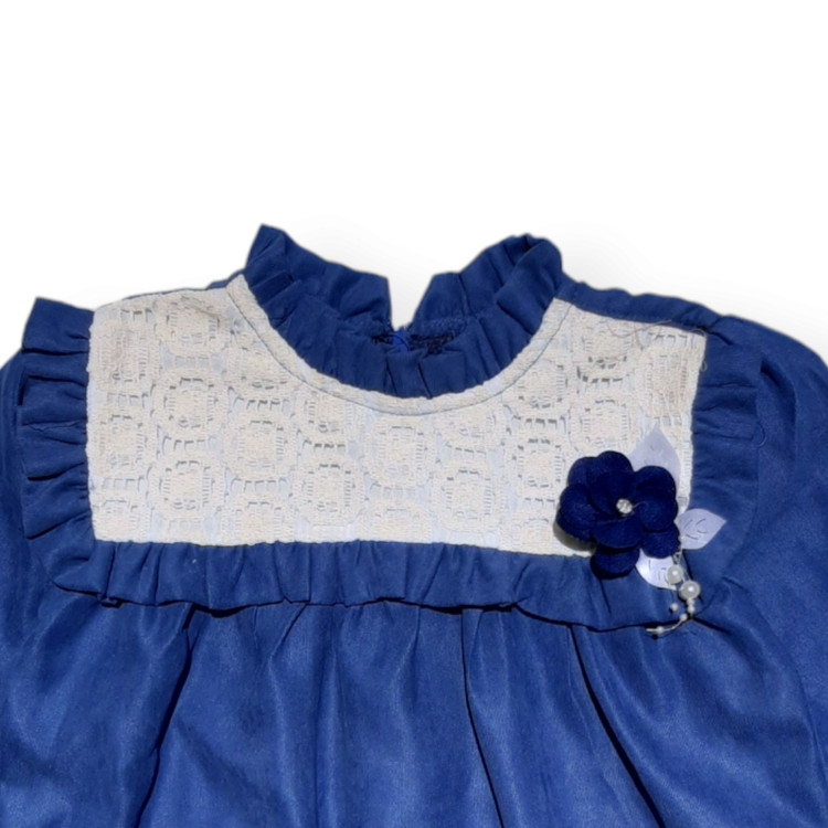 نمای جلوی پیراهن دخترانه با طراحی شیک