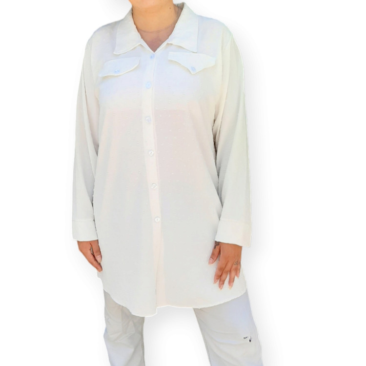 نمای پشت شومیز سفید سایز بزرگ زنانه با پارچه ابروبادی دانه برفی