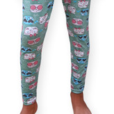 نمای نزدیک از طرح کارتونی گربه روی شلوار