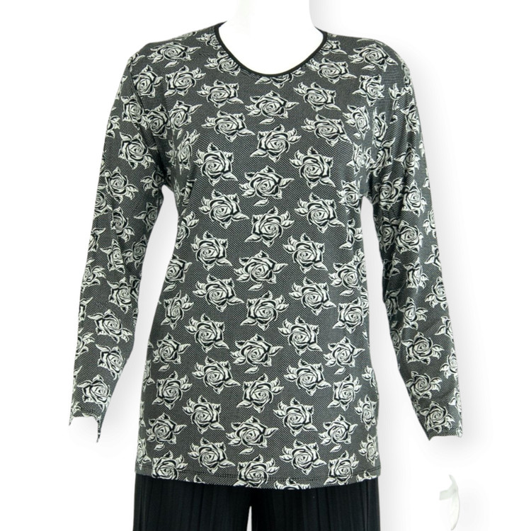 استایل کامل بلوز زنانه مشکی موهر Nezir مناسب بهار و تابستان