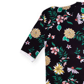 نمای جلوی بلوز زنانه مشکی ساده و راحت