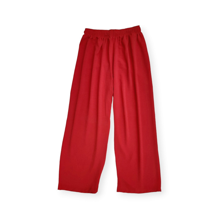 نمای نزدیک از بافت پارچه ابروبادی شلوار زنانه