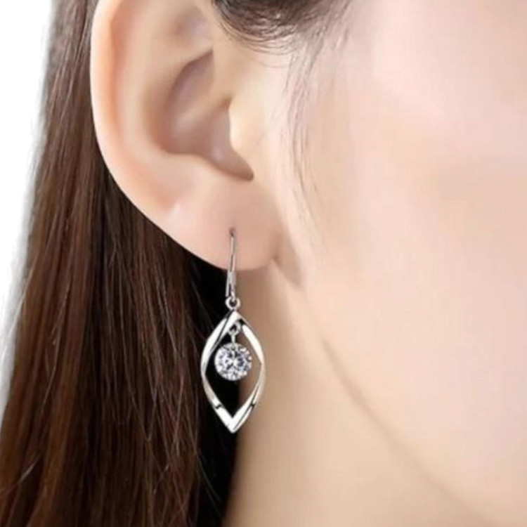 گوشواره استیل آویزی زنانه با سنگ زیرکونیا برند Orsay