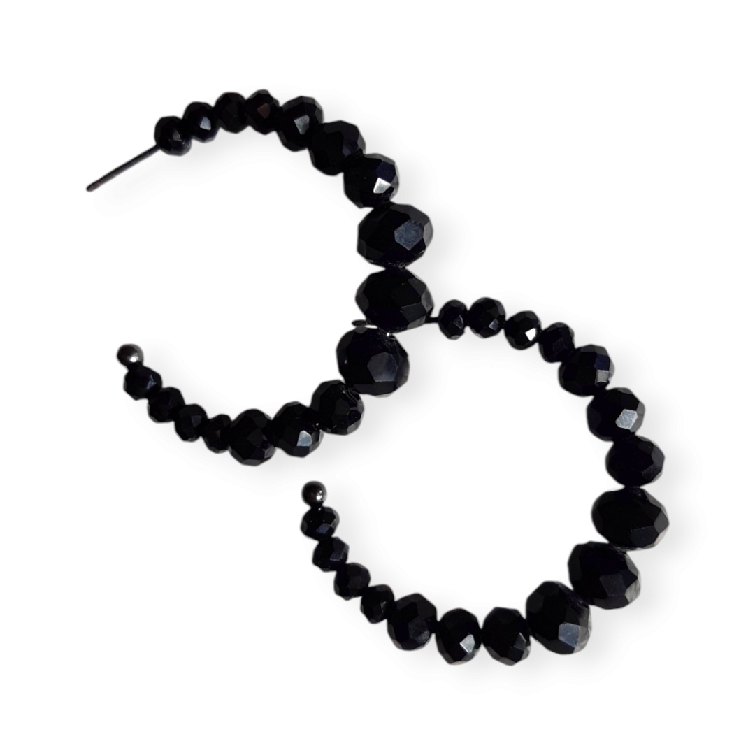 گوشواره حلقهای مشکی زنانه با مهره تزئینی