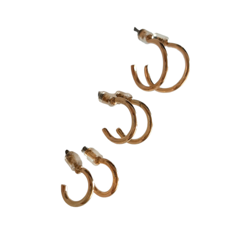 گوشواره استیل طلایی زنانه در سه سایز مختلف