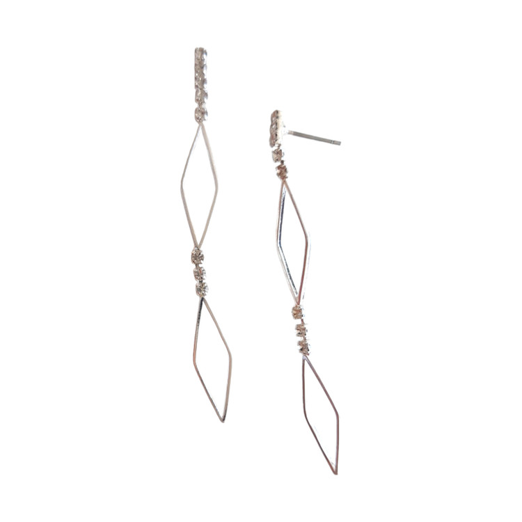 گوشواره میخی مینیمال زنانه رنگ نقره ای