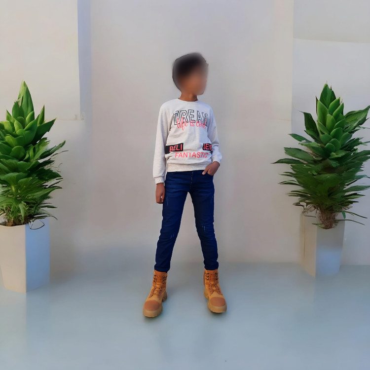 دورس بچه گانه گرم و نرم رنگ سفید مخصوص روزهای سرد