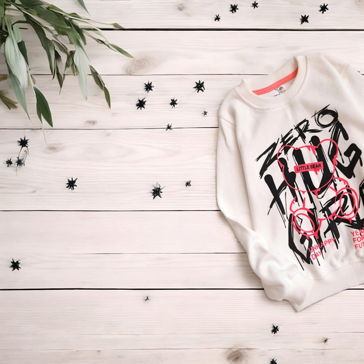 بلوز سفید ضخیم پسرانه برند CMK مناسب ۸ تا ۹ سال