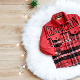 نمای جلو پیراهن پشمی پسرانه ترک با طرح چهارخانه کلاسیک