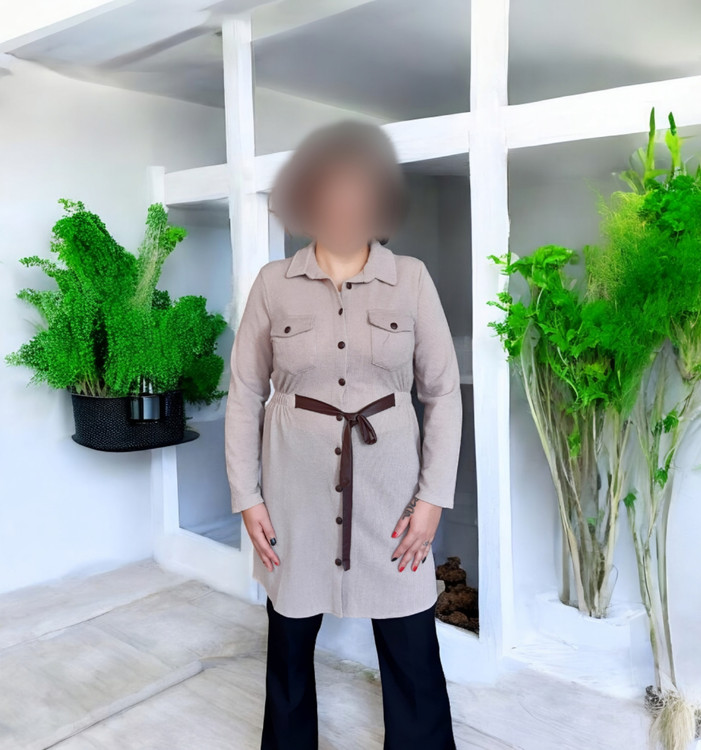 استایل روزمره با مانتو بافت بلند زنانه رنگ خاکی