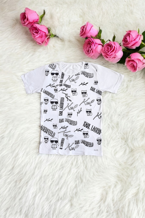 تیشرت زنانه سفید با طرح گربه فانتزی، نمای جلو، مدل اسپرت