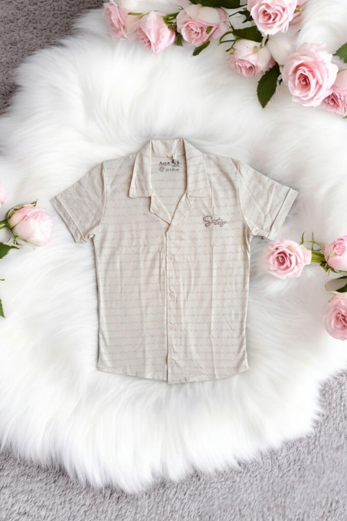 پیراهن پسرانه کرم رنگ برند Arca مناسب تابستان