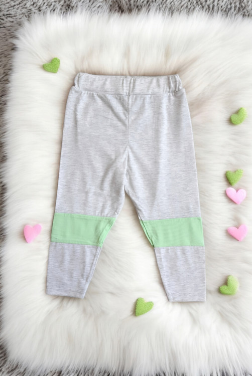 شلوارک طوسی روشن با نوار سبز برای پسران فعال