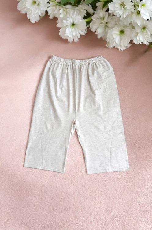 پایینتنه دخترانه رنگ طوسی روشن مناسب روزمره در گرما