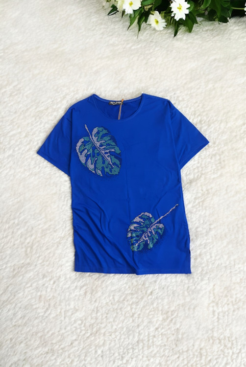 تیشرت زنانه آبی نگین دار یقه گرد برند Sevda از روبرو