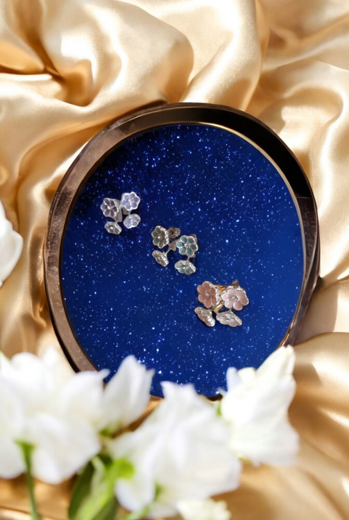 ست گوشواره میخی طرح گل فانتزی