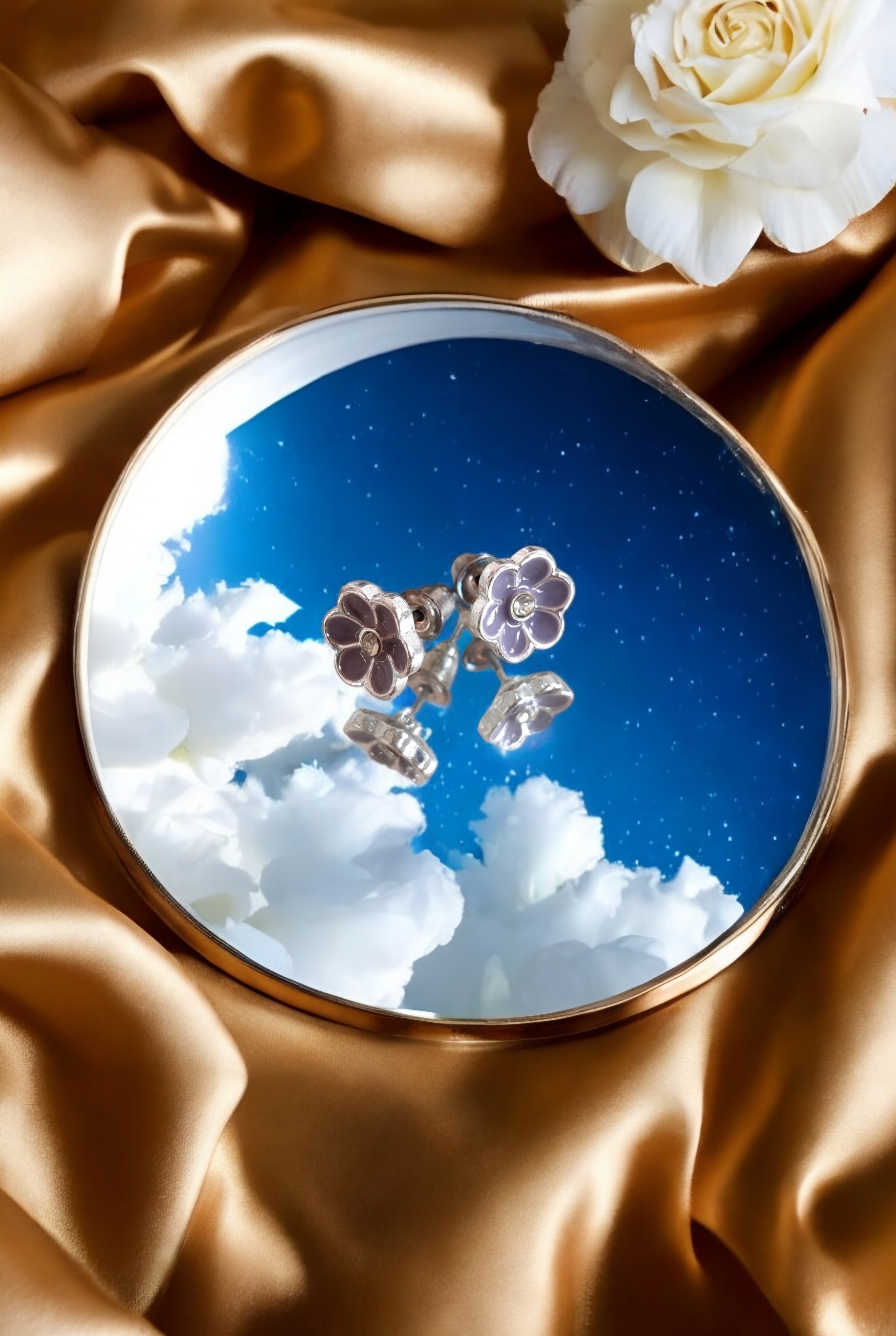 گوشواره گل یاسی مینیمال برند Orsay