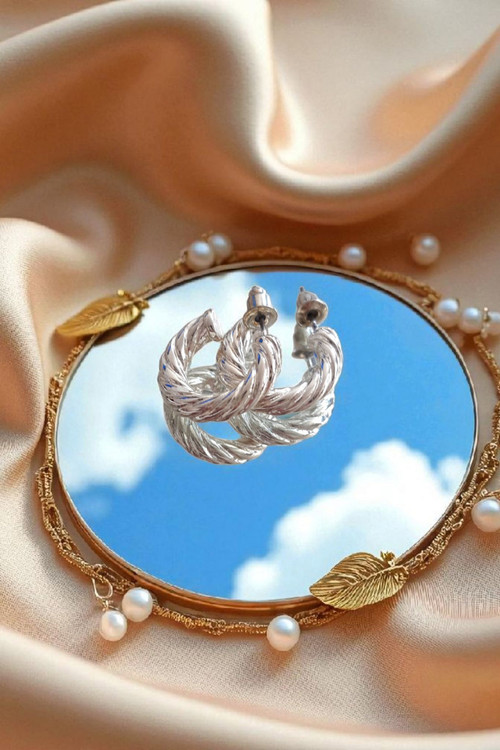 گوشواره سبک و ضد حساسیت زنانه