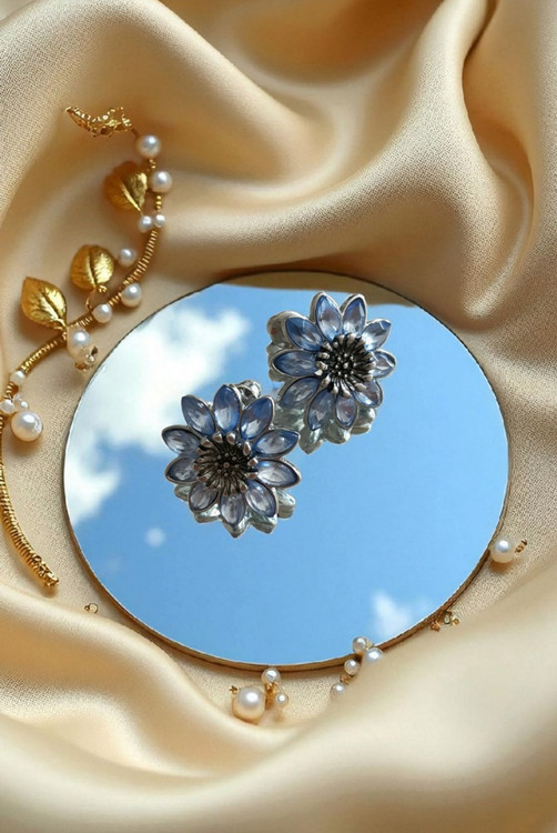 گوشواره مجلسی استیل با گل کریستالی چشمنواز