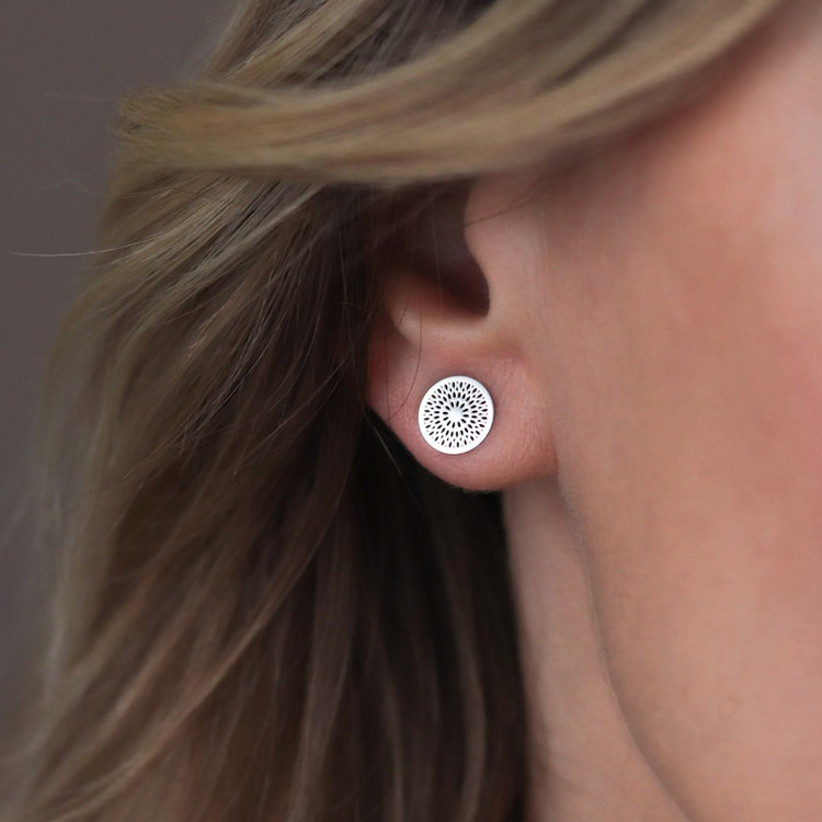 گوشواره استیل نقره ای سبک و راحت